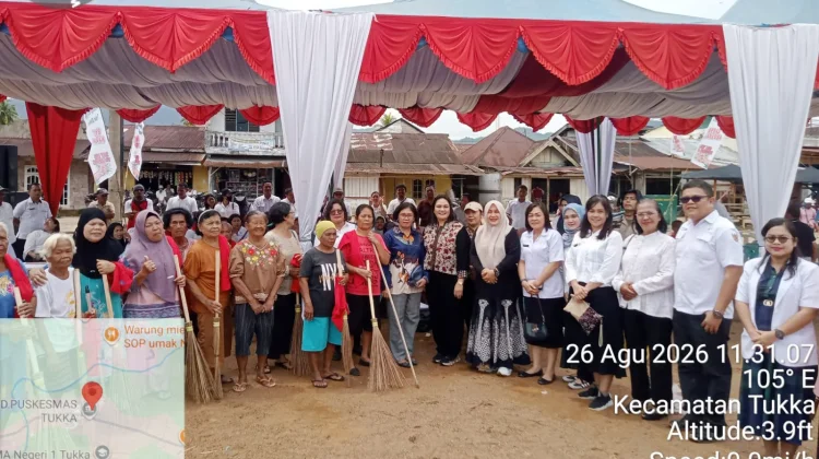 Dinkes Tapteng Gelar Bakti Sosial Pengobatan Gratis di Tukka