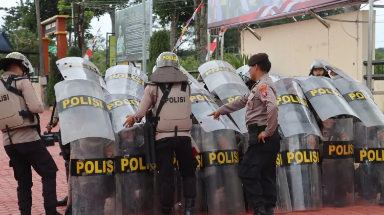 Latihan Dalmas, Polres Humbahas Pastikan Personel Siap Hadapi Situasi Lapangan