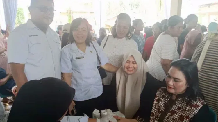 Semarak HUT ke-81 Tapteng, Dinkes Gelar Baksos dan Pengobatan Gratis