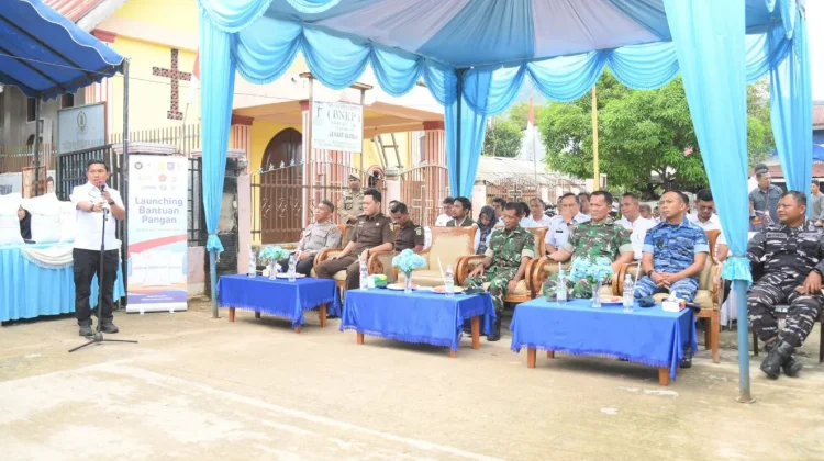 Wali Kota Sibolga Salurkan Bantuan Beras untuk 13.247 Warga