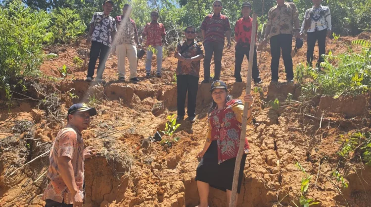 Pemkab Tapanuli Tengah Gelar Aksi Penghijauan Pulihkan Kawasan Terdampak Bencan