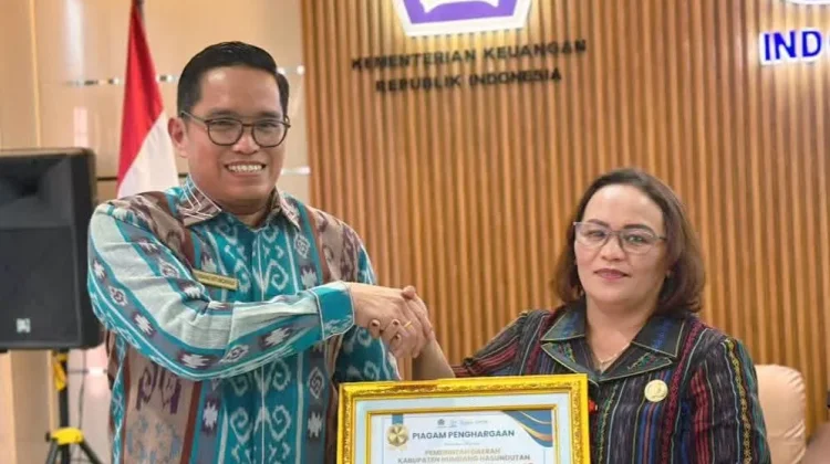 Pemkab Humbahas Raih Penghargaan Penyaluran Dana Desa Tercepat