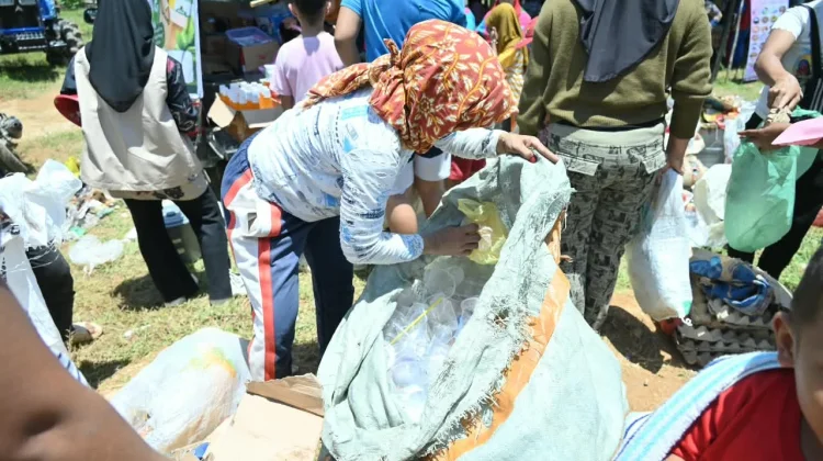 Peringatan Hari Jadi Tapteng ke-81, Pemkab Hadirkan Layanan Langsung ke Masyarakat