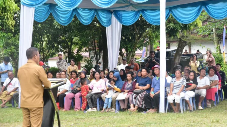 Bupati Tapteng Launching Penyaluran Bantuan Pangan 1.394,7 ton Beras