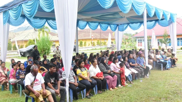 Bupati Tapteng Launching Penyaluran Bantuan Pangan 1.394,7 ton Beras