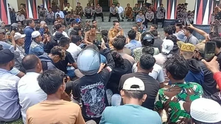 Masyarakat Dalihan Natolu Palas Tuntut Pengembalian Tanah Ulayat