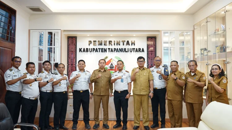 Bupati Taput Terima Kunjungan Silaturahmi Kalapas dan Karutan