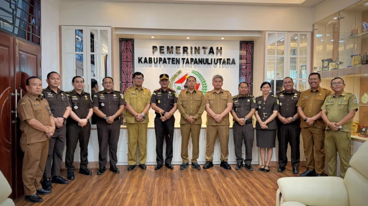 Pemkab Taput dan Kejari Perkuat Sinergi Pengawalan Pembangunan Daerah