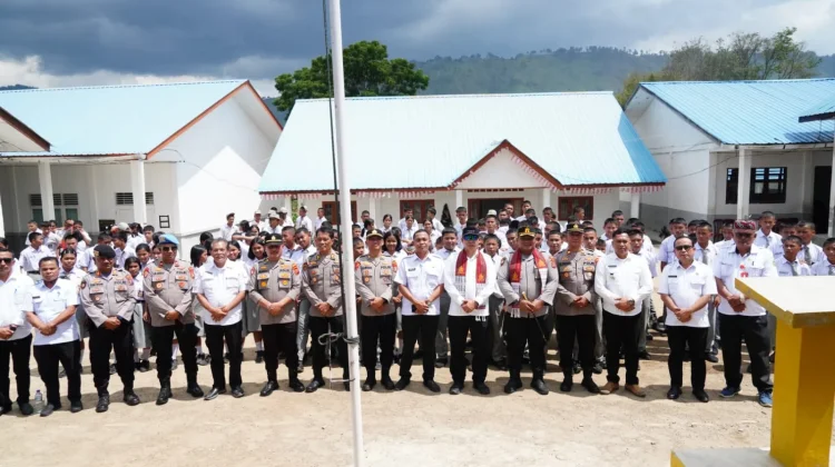 Bupati Taput dan Kapolres Sosialisasi 'Stop Karhutla' & Bahaya Judol di SMKN 1 Muara