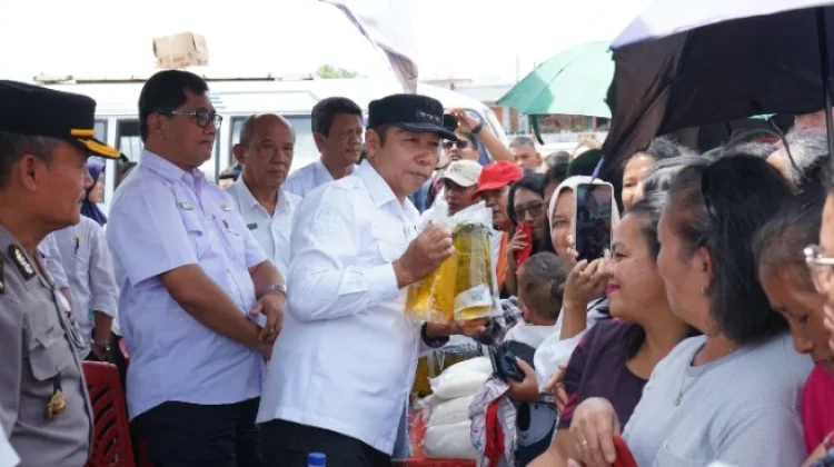 Bupati Taput Buka Gerakan Pangan Murah