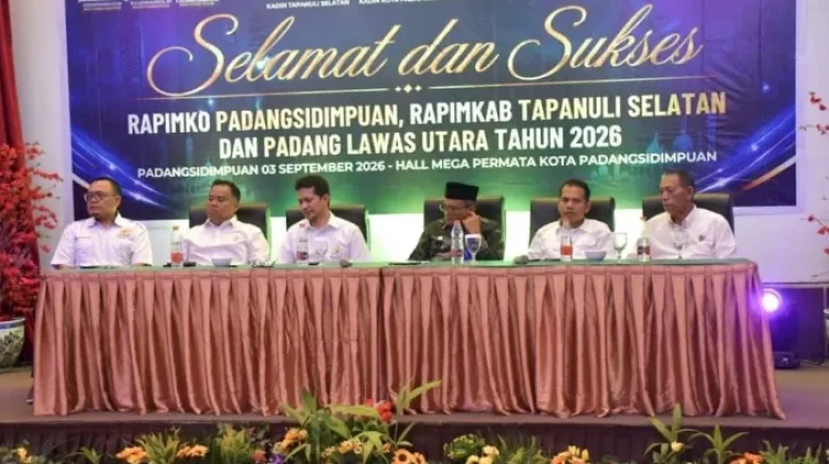 Wali Kota Padangsidimpuan Hadiri Rapim KADIN Tabagsel