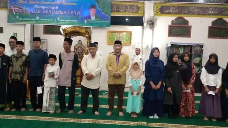 Pemkab Taput Hadiri Peringatan Maulid Nabi Muhammad SAW di Masjid Syuhada