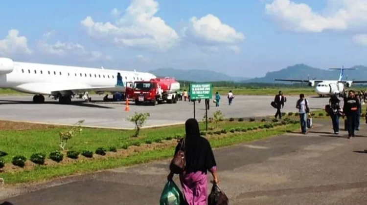 Aktivis Penerbangan di Bandara FL Tobing Tapteng Masih Normal