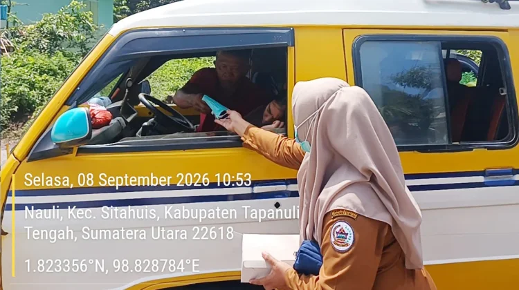 Dampak Erupsi, Dinkes Tapteng Bagikan Masker dan Siagakan Seluruh Puskesmas