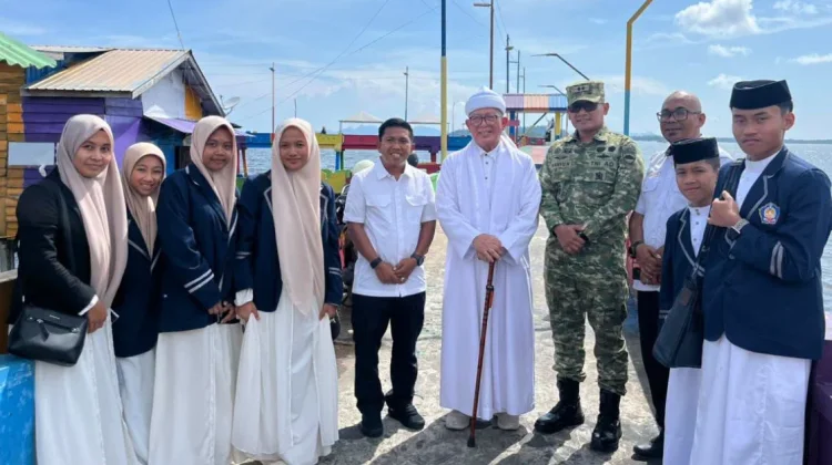 Wali Kota Sibolga Jamu Ulama Kharismatik Buya Amiruddin di Jembatan Pelangi