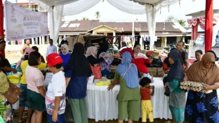 Tekan Inflasi, Pemkab Tapteng Gelar Pasar Murah di Kecamatan Tukka