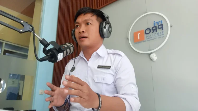 Bintang Radio: Tantangan Penyanyi Muda Hadapi Popularitas Digital