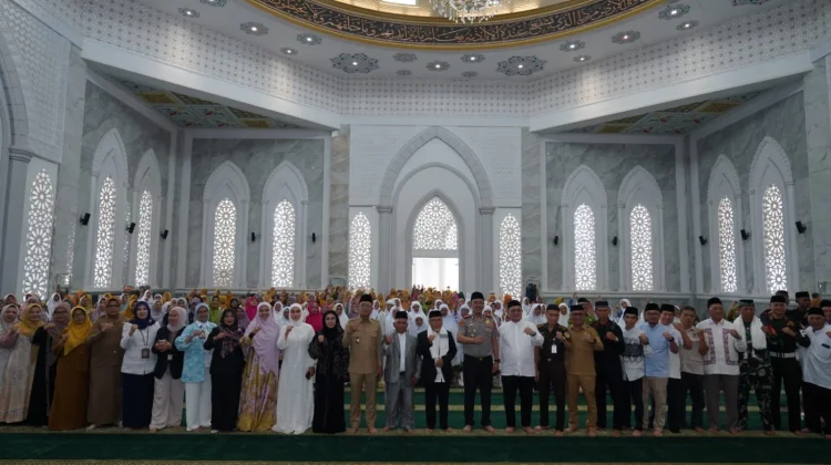 Maulid Nabi di Tapsel: Bupati Gus Irawan Ajak Teladani Rasulullah untuk Pulih Lebih