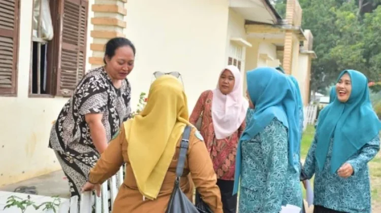 TP PKK Padangsidimpuan Perkuat Pembinaan PHBS di Desa Perkebunan PK