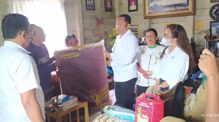 Pemkab Taput Berikan Pelayanan Sosial dan Kesehatan di Siborong-borong