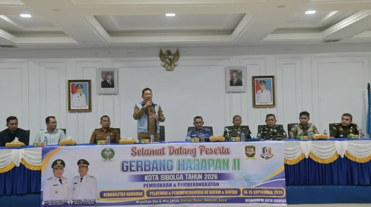 Pemko Sibolga Lepas Peserta Gerbang Harapan II dan Pelatihan Kerja