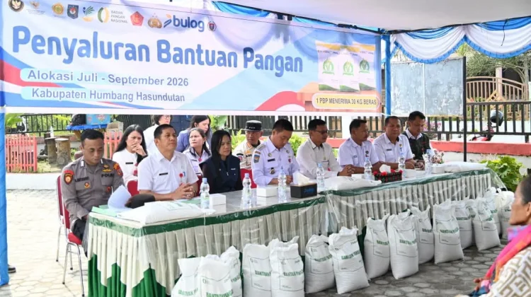 Pemkab Humbahas Salurkan 702 Ton Beras Bantuan Pangan