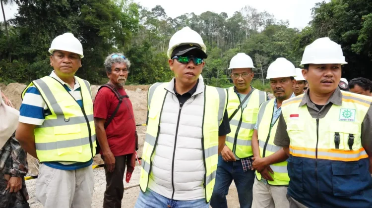 Gerak Cepat Pemkab Taput: Bupati JTP Hutabarat Bahas Perbaikan Jalan Bencana