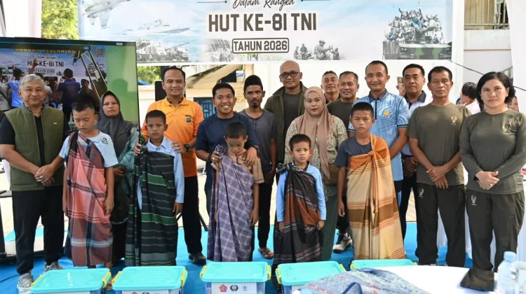 Pemko Sibolga dan TNI Gelar Bakti Sosial Kesehatan