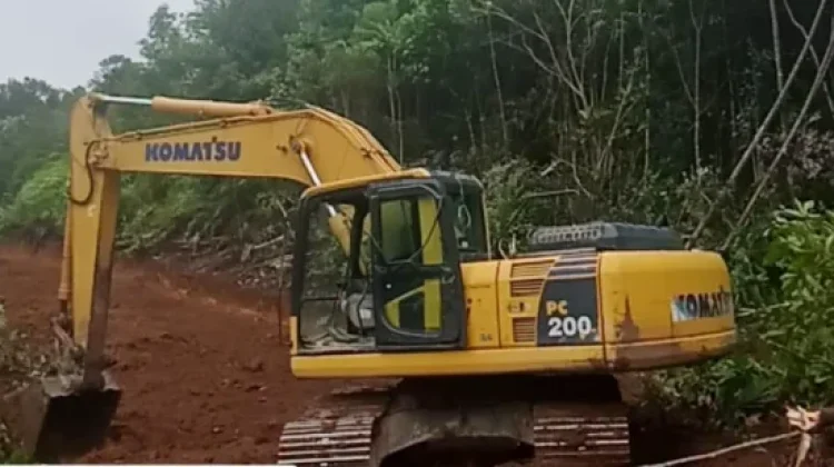 Dinas PUTR Humbahas Buka Jalan Tani Lae Hundulan Tarabintang