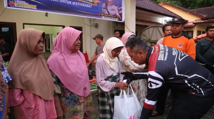 Kapolres dan Bupati Tapsel Tinjau di Huntap dan Huntara