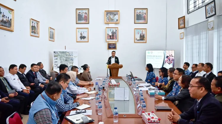 Bupati Humbahas Terima Tim Verifikasi Lapangan Kampung Kreatif Sumut Berkah
