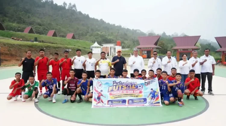 Bupati Taput Buka Pertandingan Futsal SMP, Dorong Sportivitas dan Kolaborasi
