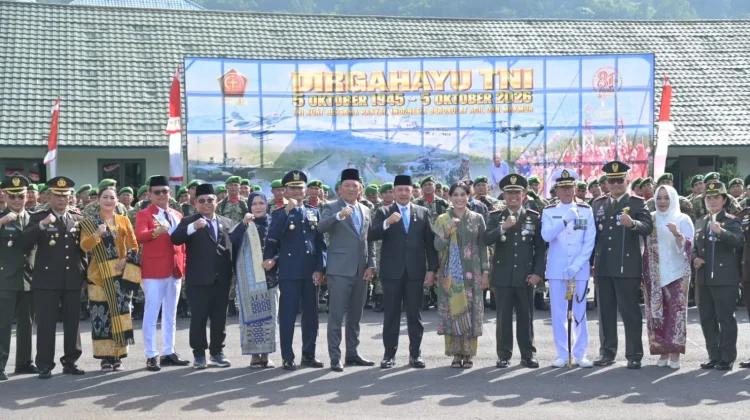 Wakil Wali Kota Sibolga Hadiri Upacara HUT ke-81 TNI