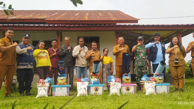 Pemkab Taput Salurkan Bantuan Kebencanaan kepada Warga Terdampak Puting Beliung
