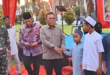 Masinton Puji Warganya Korban Bencana Teguh Puasa Ramadhan