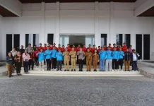 Bupati Humbahas dan Kapolres lepas tim SMAN 1 Doloksanggul ke turnamen Singapura