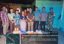 Pemkab Humbahas beri bantuan korban rumah tertimpa pohon di Kecamatan Pakkat