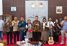 Bupati Humbang Hasundutan Terima Audiensi SMA Negeri 1 Baktiraja