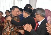 Bupati Hadiri Pesta “Manjalo Ulos Matua” Ketua MUI Humbahas