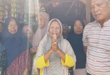 Warga Korban Banjir Tapteng Menuntut Terima Bantuan Jadup
