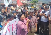Unjuk Rasa Warga Soal Bantuan Pascabencana Tapteng