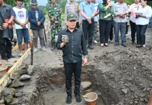 Bupati Humbahas Letakkan Batu Pertama KDMP di Banuarea