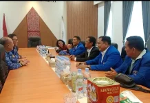 Praeses HKBP dan GAMKI Audiensi ke Bupati Tapteng