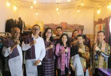 Bupati Tapanuli Utara Pimpin Evaluasi Dokumen IG Tenun Ulos Ragidup Silindung