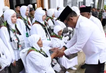 Masinton Lepas Keberangkatan 55 Jamaah Calhaj Tapteng
