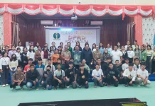Calon Mahasiswa Asal Nias Disambut di DPRD Sibolga