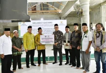 BAZNAS Kota Tangerang Bantu Kamar Wudhu Masjid Al Huda Hutanabolon