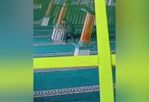 Pria di Madina Nekat Kuras Kotak Amal Masjid