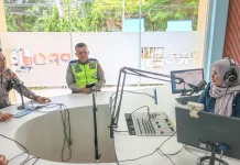 Dialog di RRI Sibolga, Kasat Lantas Tapteng Imbau Warga Tertib Berlalu Lintas