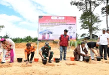 Bupati Tapteng Lakukan Peletakan Batu Pertama 36 Unit Hunian Tetap